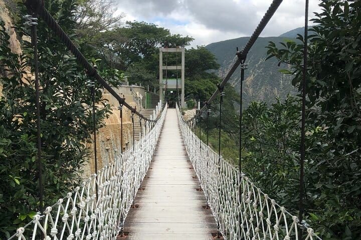 Suspension bridge @ "los pocitos"